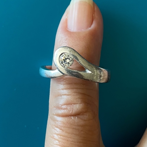 Fun Silver & Zirconian Ring - Picture 1 of 5